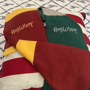 Harry Potter scarves 🧣